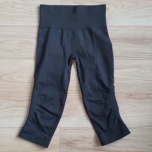 lululemon In The Flow Crop SE